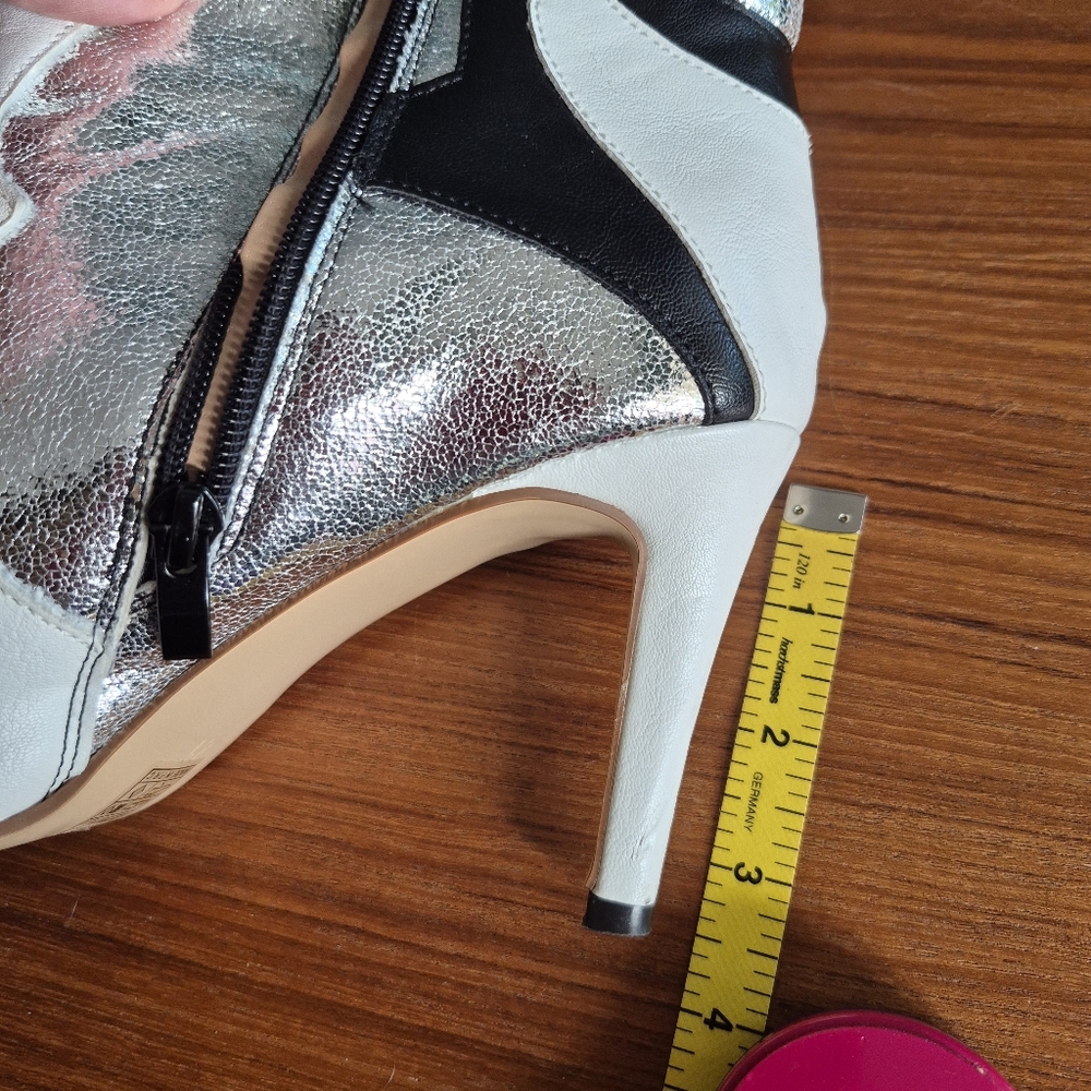 Super DISCO  Silver White Ankle Boots Heel 41 - Picture 4 of 10